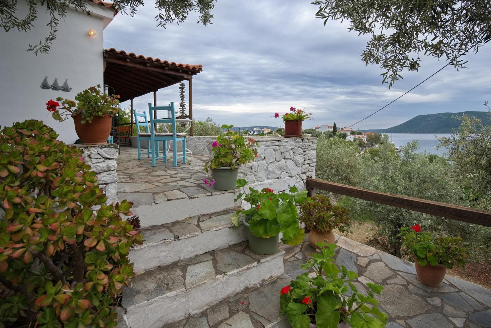 Limani Cottage Steni Vala Alonissos Exteriör bild